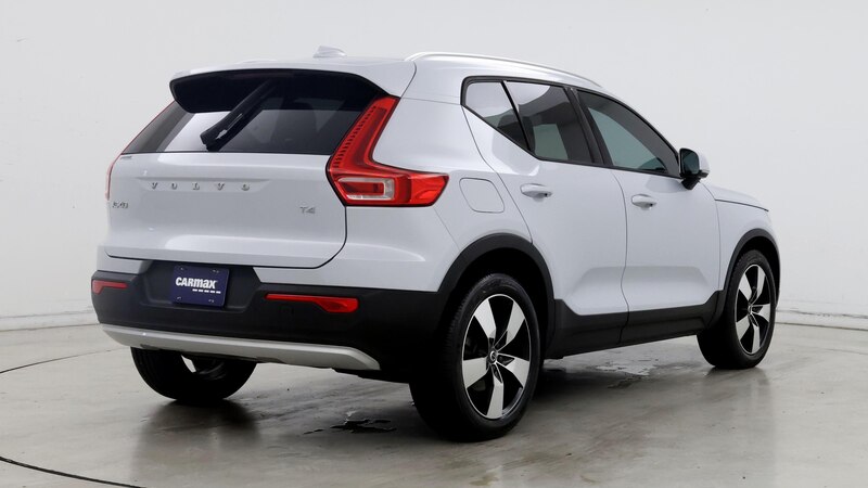 2020 Volvo XC40 T4 Momentum 8