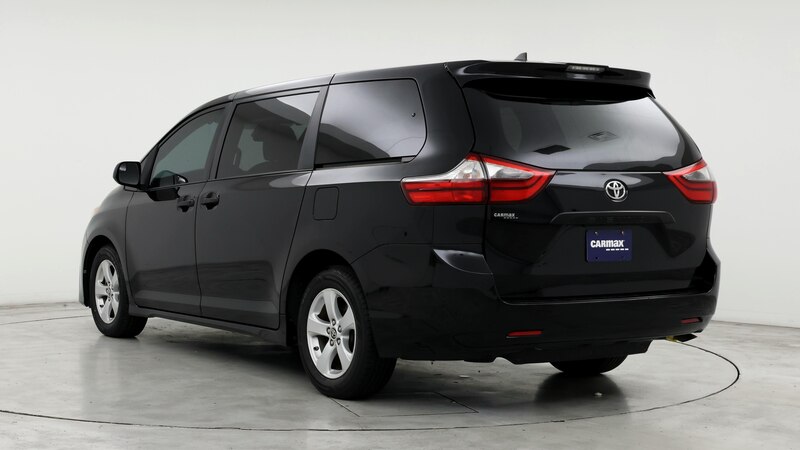 2020 Toyota Sienna L 2