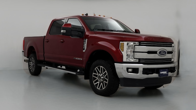 2019 Ford F-350 Lariat Hero Image