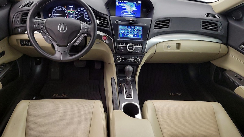 2017 Acura ILX Premium 9