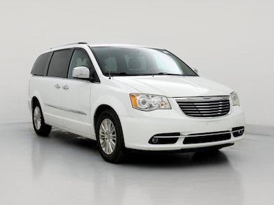 2014 Chrysler Town & Country  -
                Chicago, IL