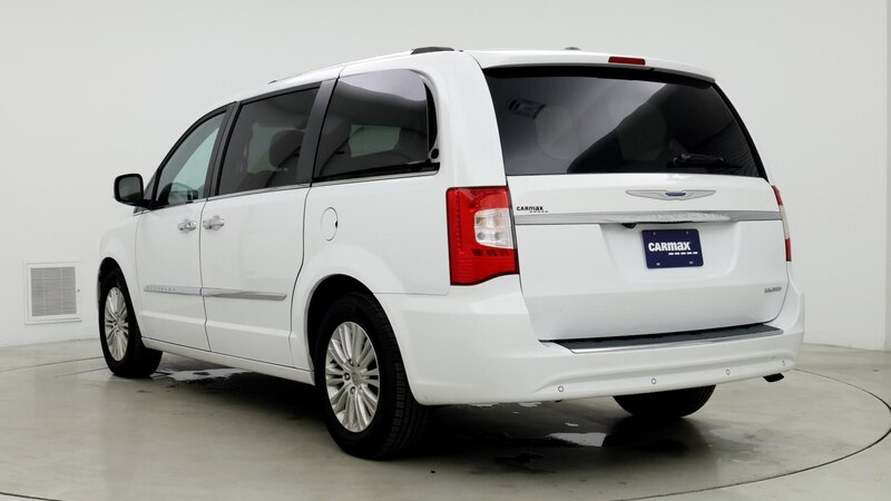 2014 Chrysler Town & Country  2