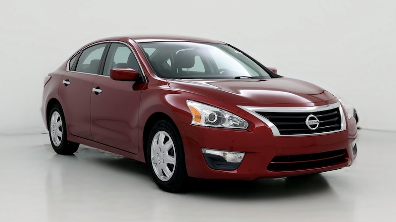 2015 Nissan Altima S Hero Image