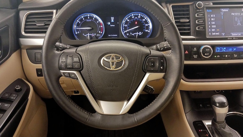 2015 Toyota Highlander XLE 10