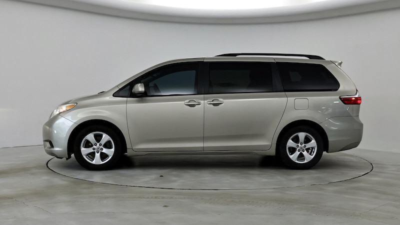 2016 Toyota Sienna LE 3