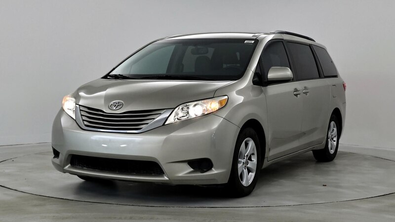 2016 Toyota Sienna LE 4