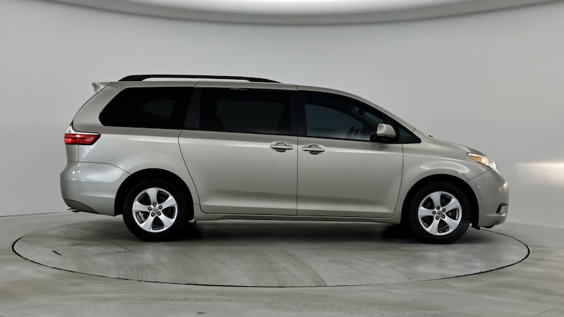 2016 Toyota Sienna LE 7