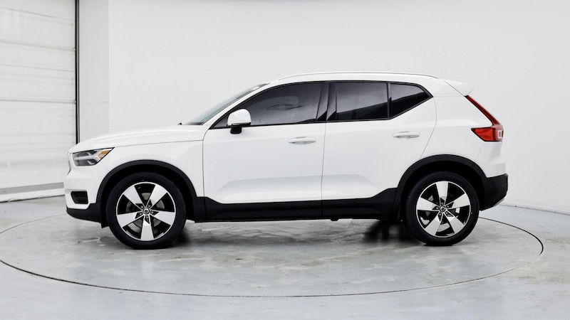 2020 Volvo XC40 T5 Momentum 3