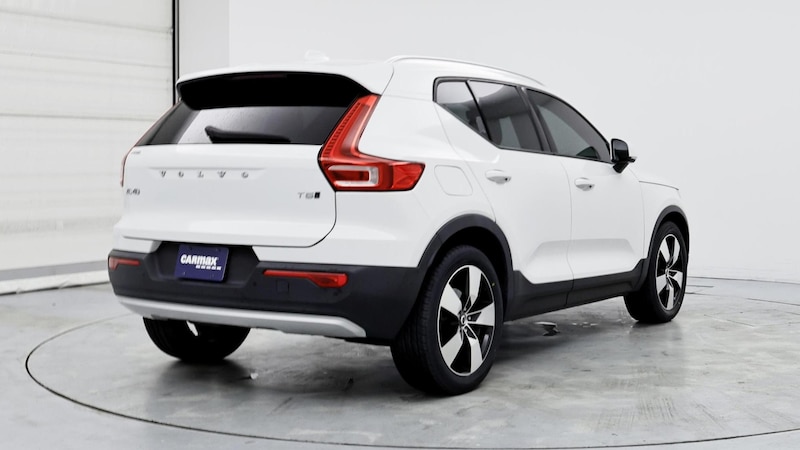 2020 Volvo XC40 T5 Momentum 8