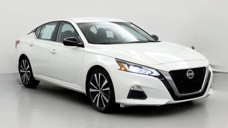 2020 Nissan Altima SR Hero Image