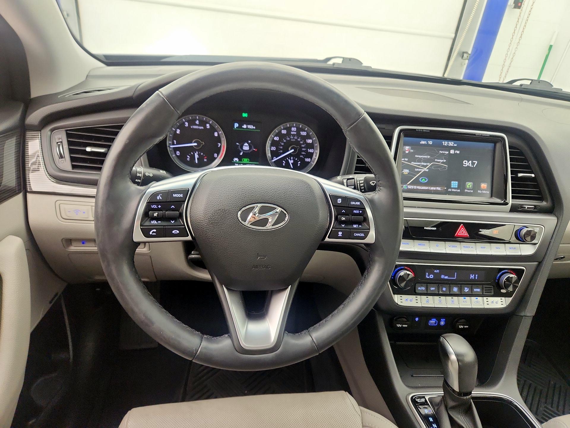 Thumbnail: 2018 Hyundai Sonata - 10