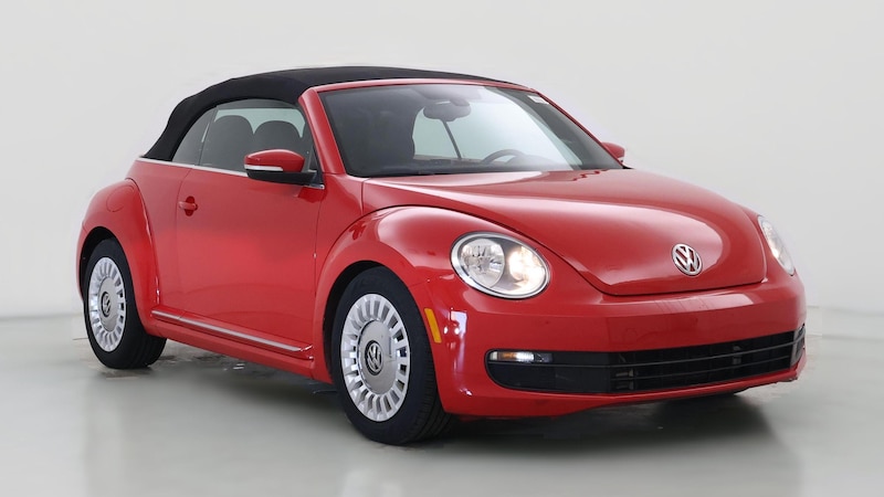 2016 Volkswagen Beetle SE Hero Image