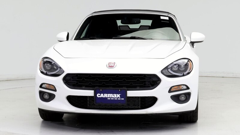 2017 Fiat 124 Spider Lusso 5