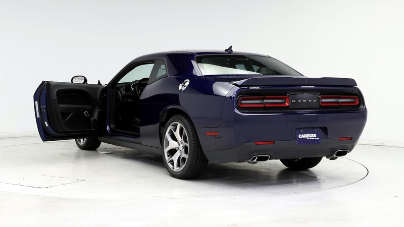 2015 Dodge Challenger SXT 2