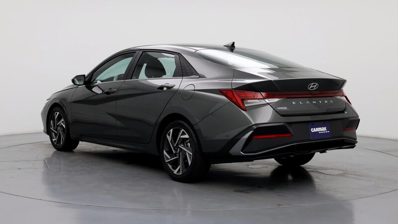 2024 Hyundai Elantra SEL 2