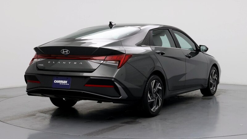 2024 Hyundai Elantra SEL 8