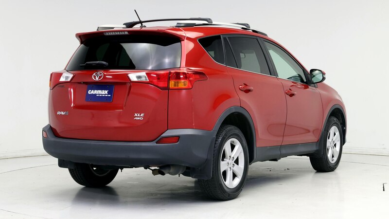 2013 Toyota RAV4 XLE 8