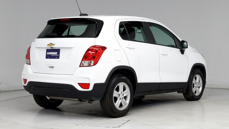 2020 Chevrolet Trax LS 8