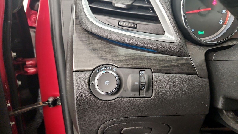 2016 Buick Encore Convenience 13