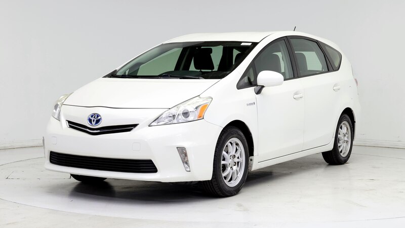 2014 Toyota Prius v Three 4