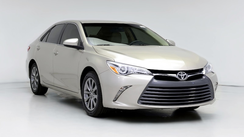 2015 Toyota Camry XLE Hero Image