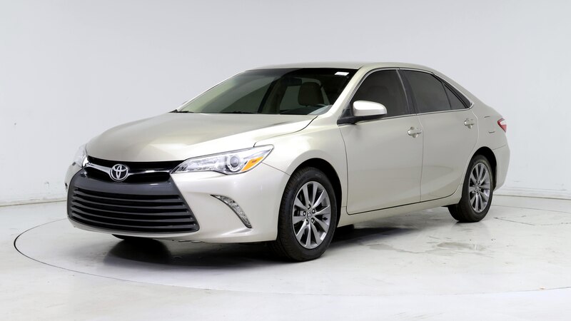 2015 Toyota Camry XLE 4