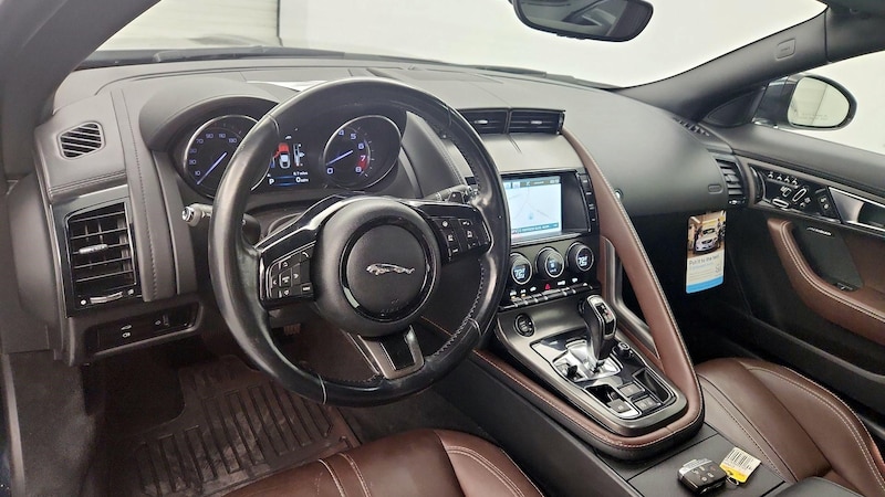 2015 Jaguar F-Type  9
