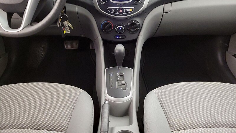 2013 Hyundai Accent GS 16