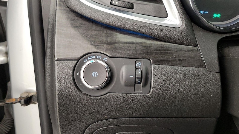 2016 Buick Encore Convenience 13