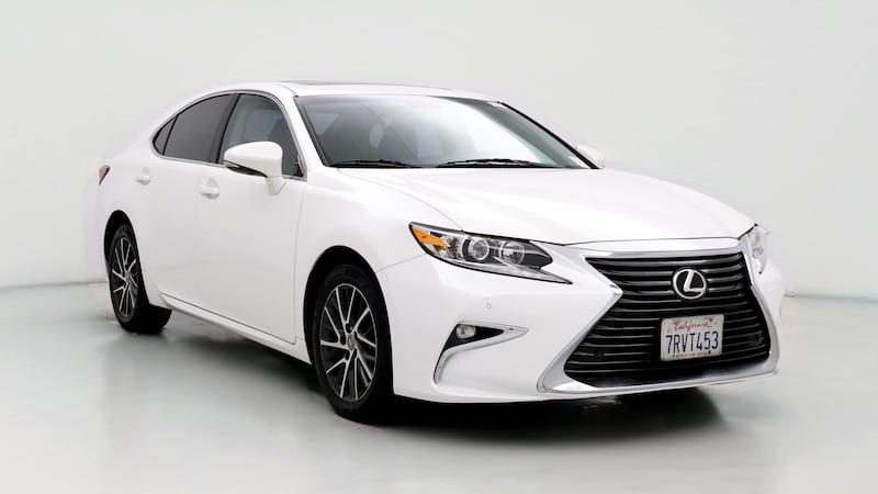 2016 Lexus ES 350 Hero Image