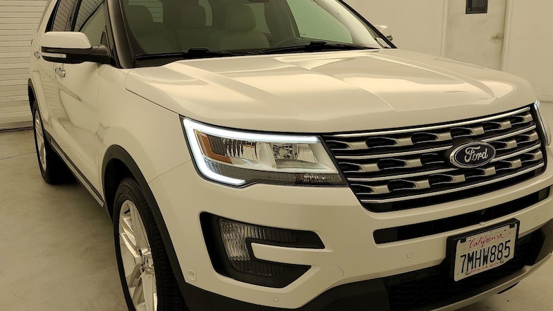 2016 Ford Explorer Limited Hero Image