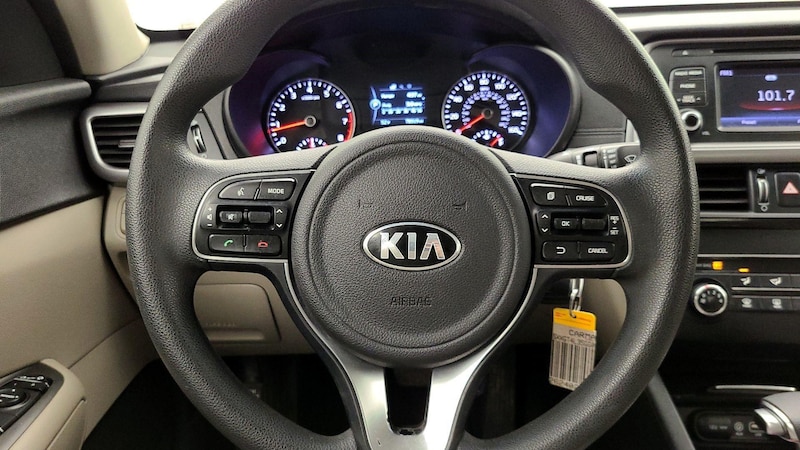 2016 Kia Optima LX 10