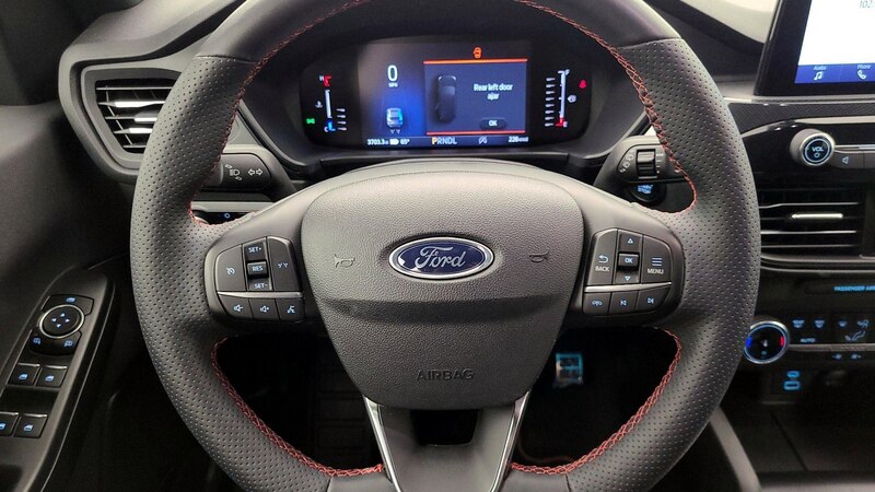 2023 Ford Escape ST-Line 10