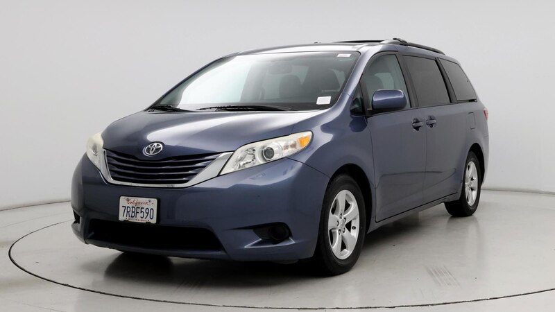 2015 Toyota Sienna LE 4