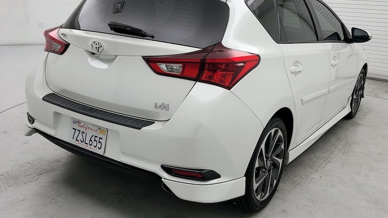 2017 Toyota Corolla iM  5