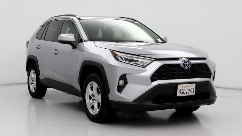 2020 Toyota RAV4 XLE Hero Image