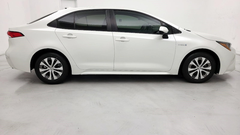 2021 Toyota Corolla LE 4