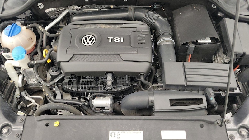 2016 Volkswagen Jetta SEL 23