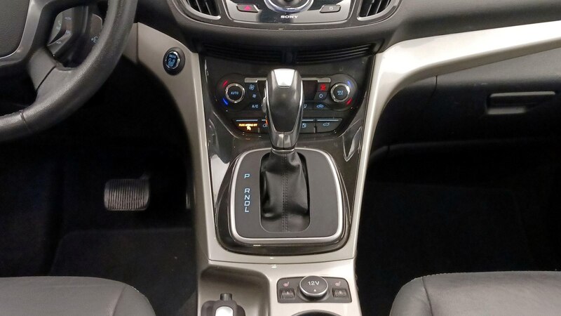 2016 Ford C-Max Energi SEL 17