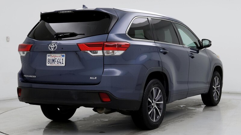 2017 Toyota Highlander XLE 8