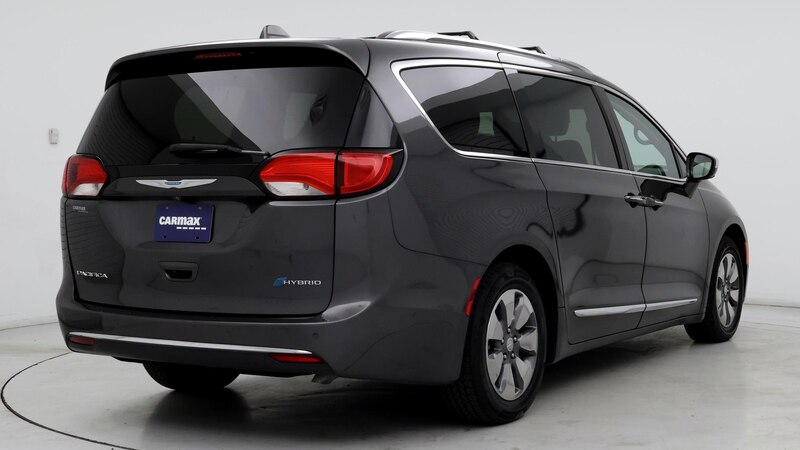 2018 Chrysler Pacifica Hybrid Limited 8