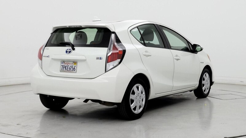 2015 Toyota Prius c Three 8