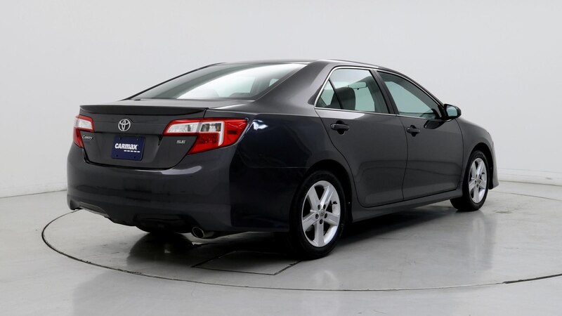 2013 Toyota Camry SE 8