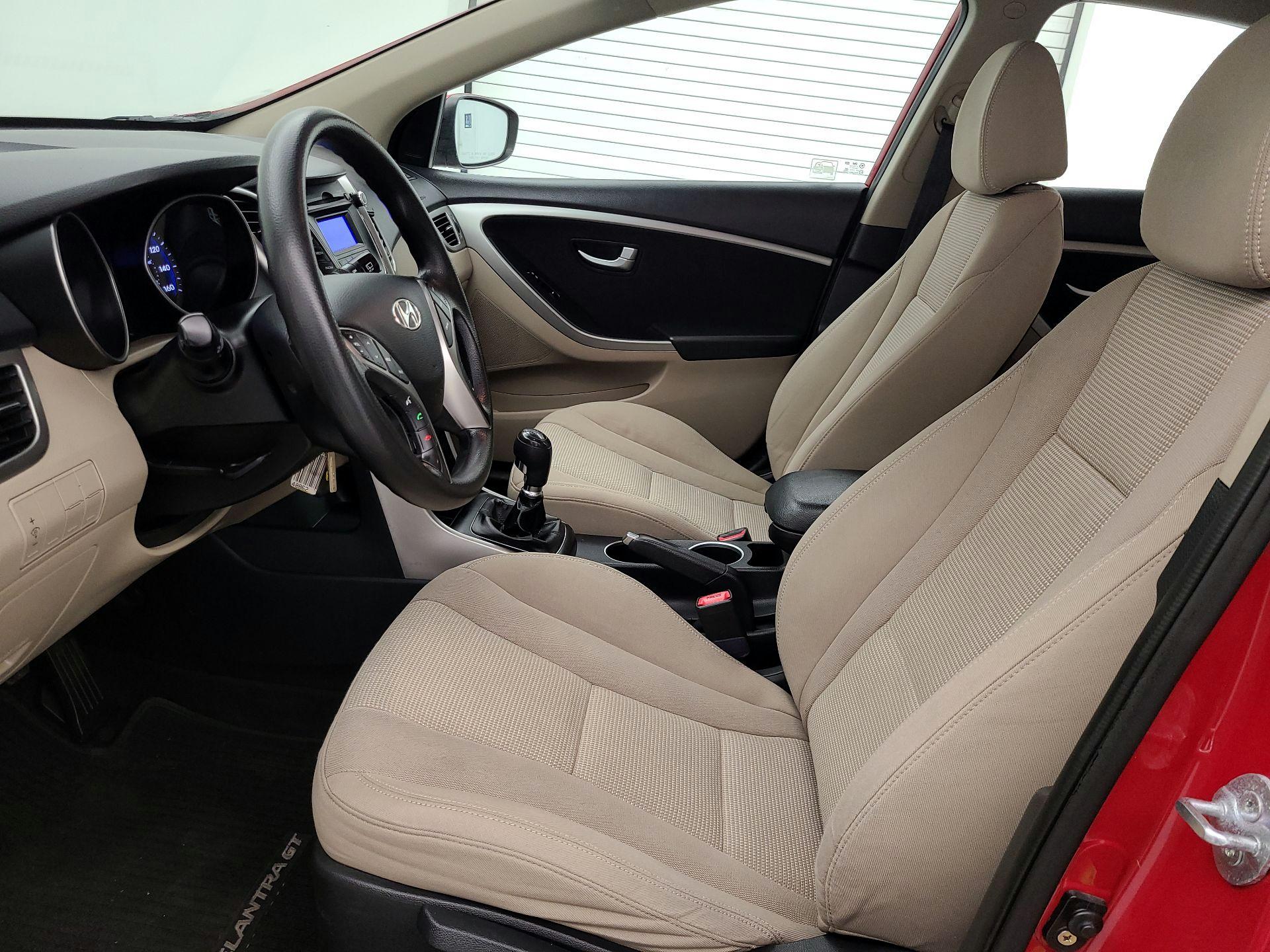 Thumbnail: 2013 Hyundai Elantra - 11