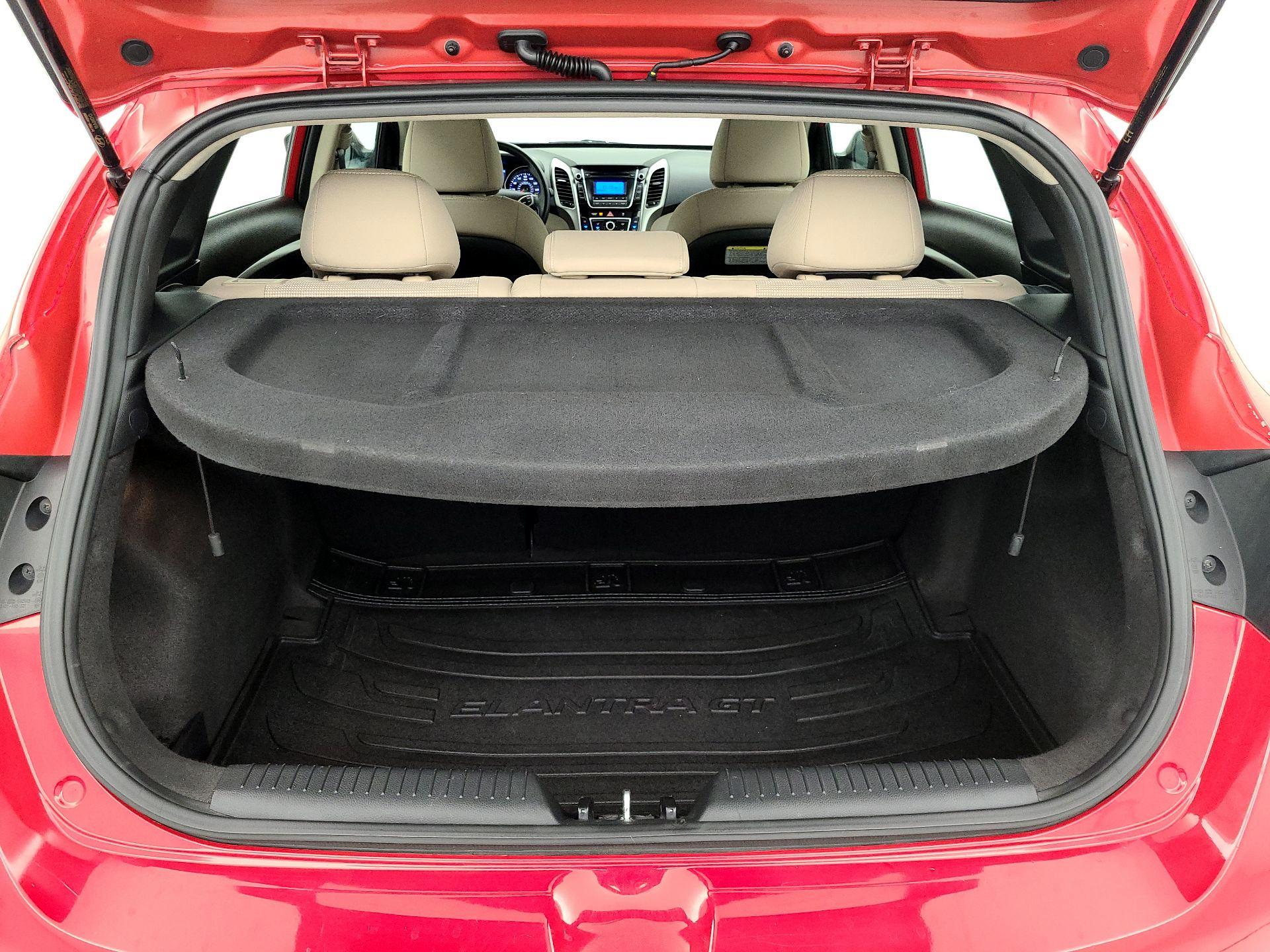 Thumbnail: 2013 Hyundai Elantra - 18