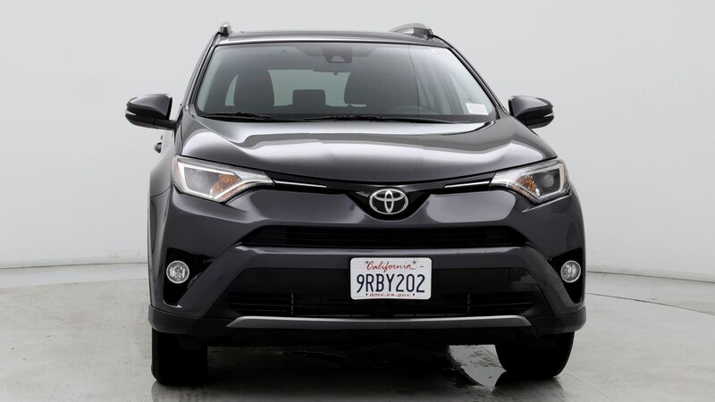 2017 Toyota RAV4 XLE 5