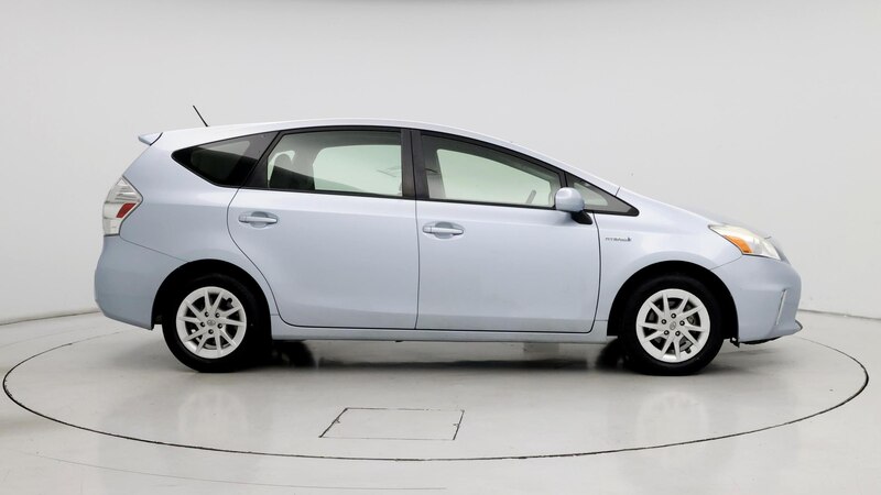 2013 Toyota Prius v Three 7