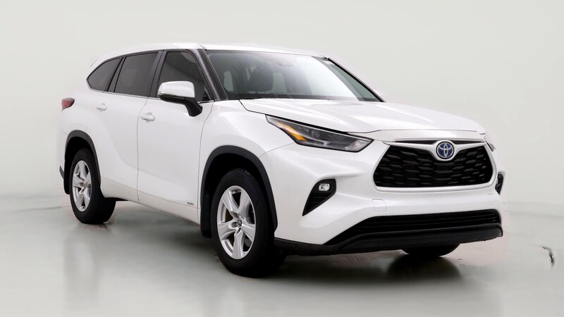 2023 Toyota Highlander LE Hero Image