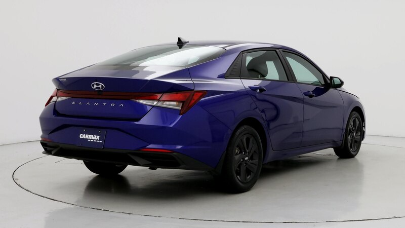 2022 Hyundai Elantra SEL 8