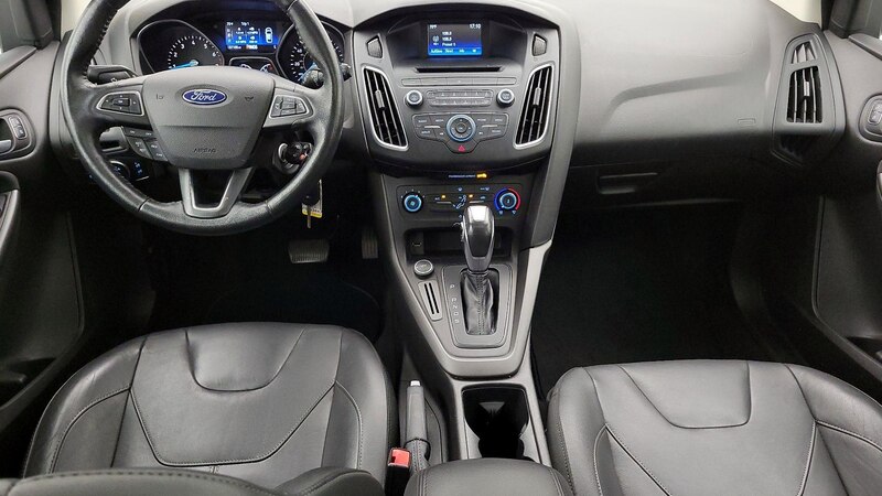 2015 Ford Focus SE 9